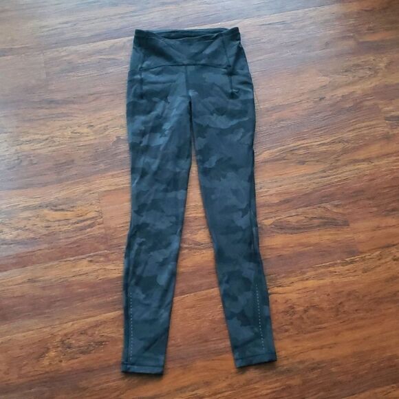 Lululemon Black Gray Camo Yoga Edgy Feminine Athleisure Workout 27" Size 4 - Picture 2 of 7